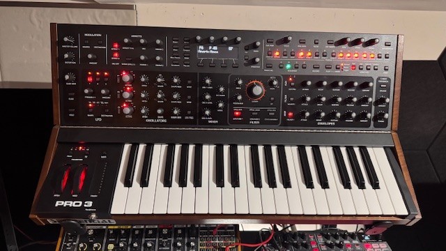 Sequential pro 3 Special Edition Mint Cond in box with manual