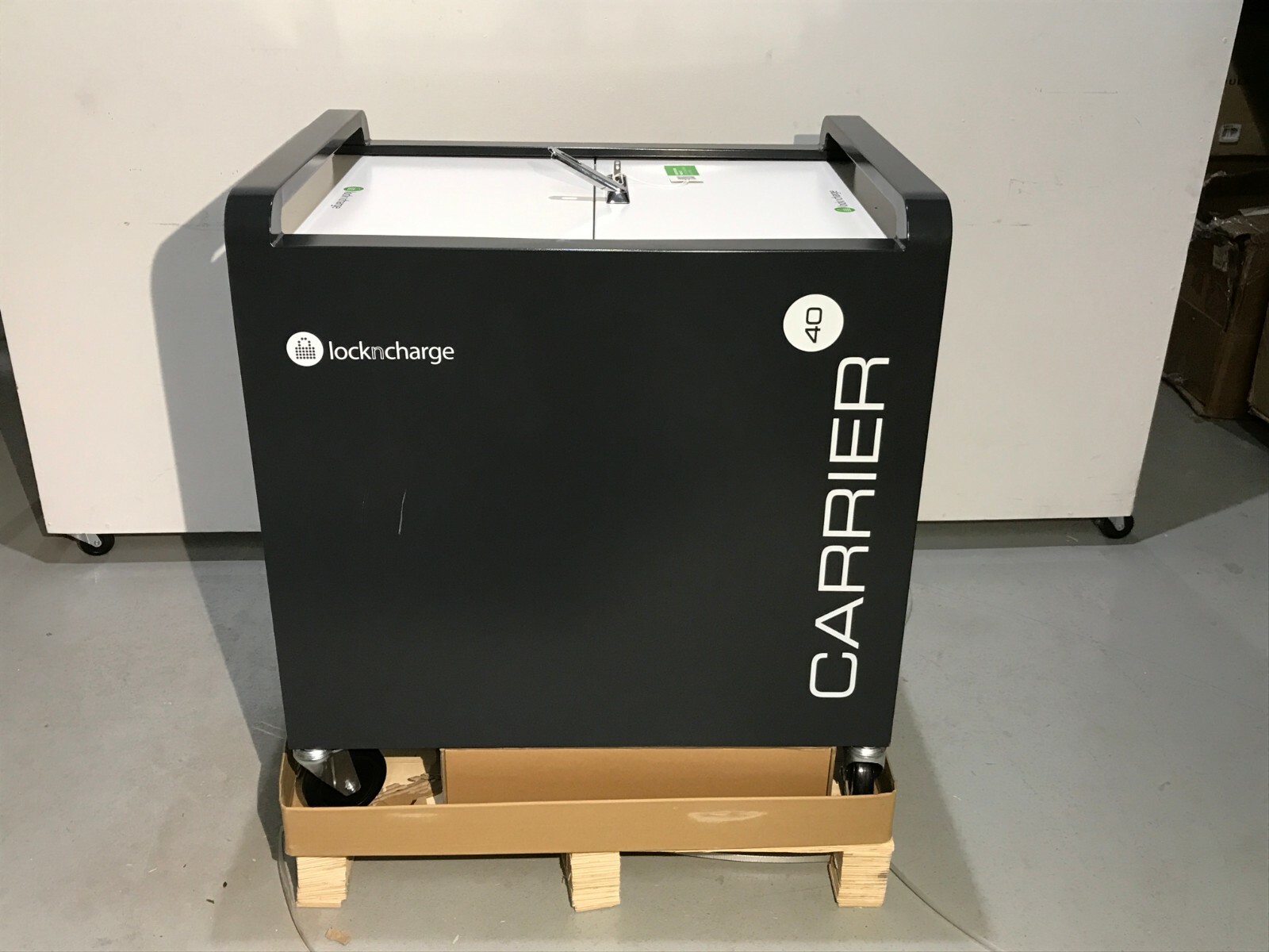 LockNCharge Carrier 40 Charging Cart 10141 ✅❤️️✅❤️️ Charging Cart Station
