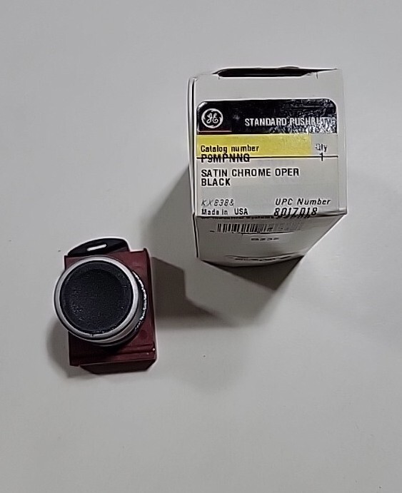GENERAL ELECTRIC P9MPNNG, Black Momentary Standard Pushbutton With Latch, 22mm