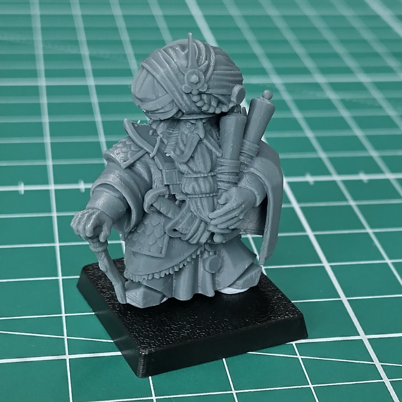 Highlands Miniatures Sons of Marduk Sorcerer on Foot #1 (base included)