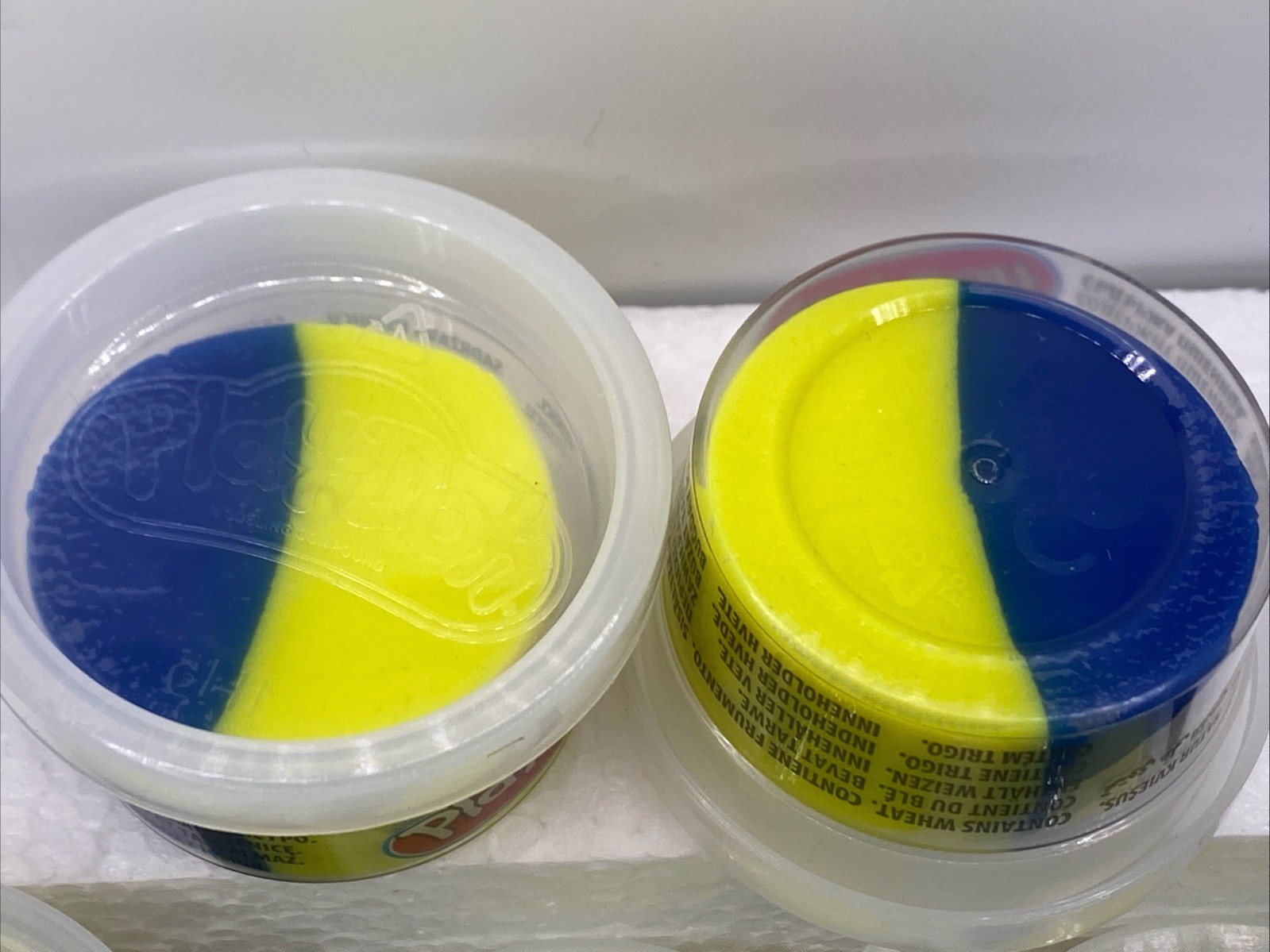 Hasbro Play-Doh (25) 1 Ounce Containers COLOR BLAST BLUE/YELLOW