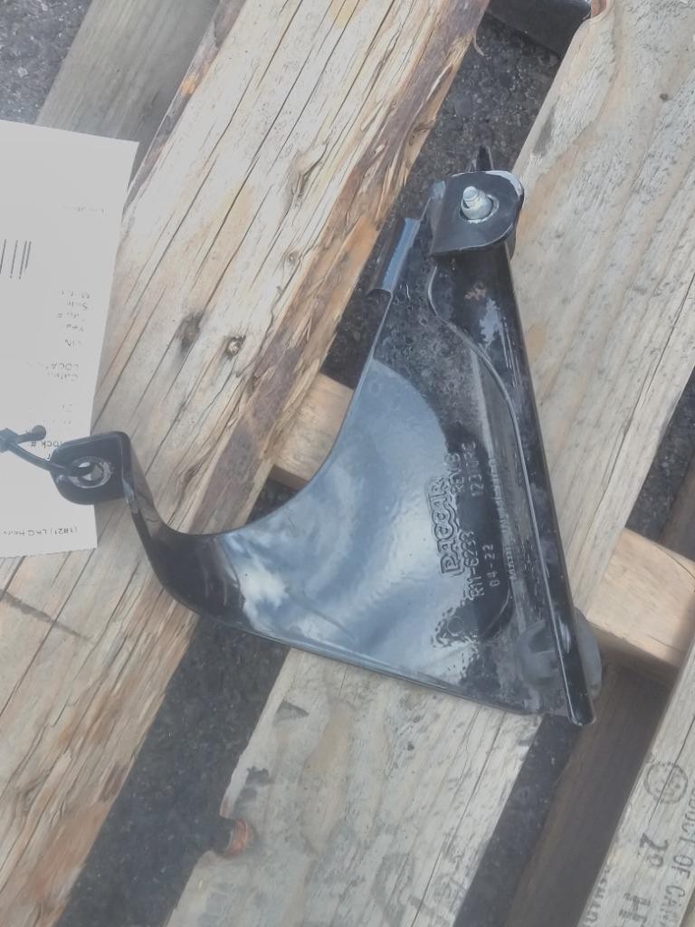 For 2023 PETERBILT 579 FAIRING BRACKET Left , WA