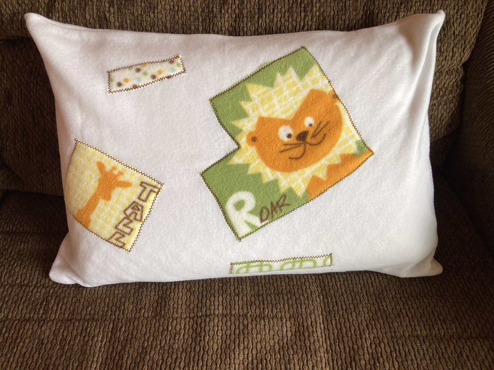Handmade Kids Fleece Standard Pillow Case White Giraffe Lion Zoo Animal Cat