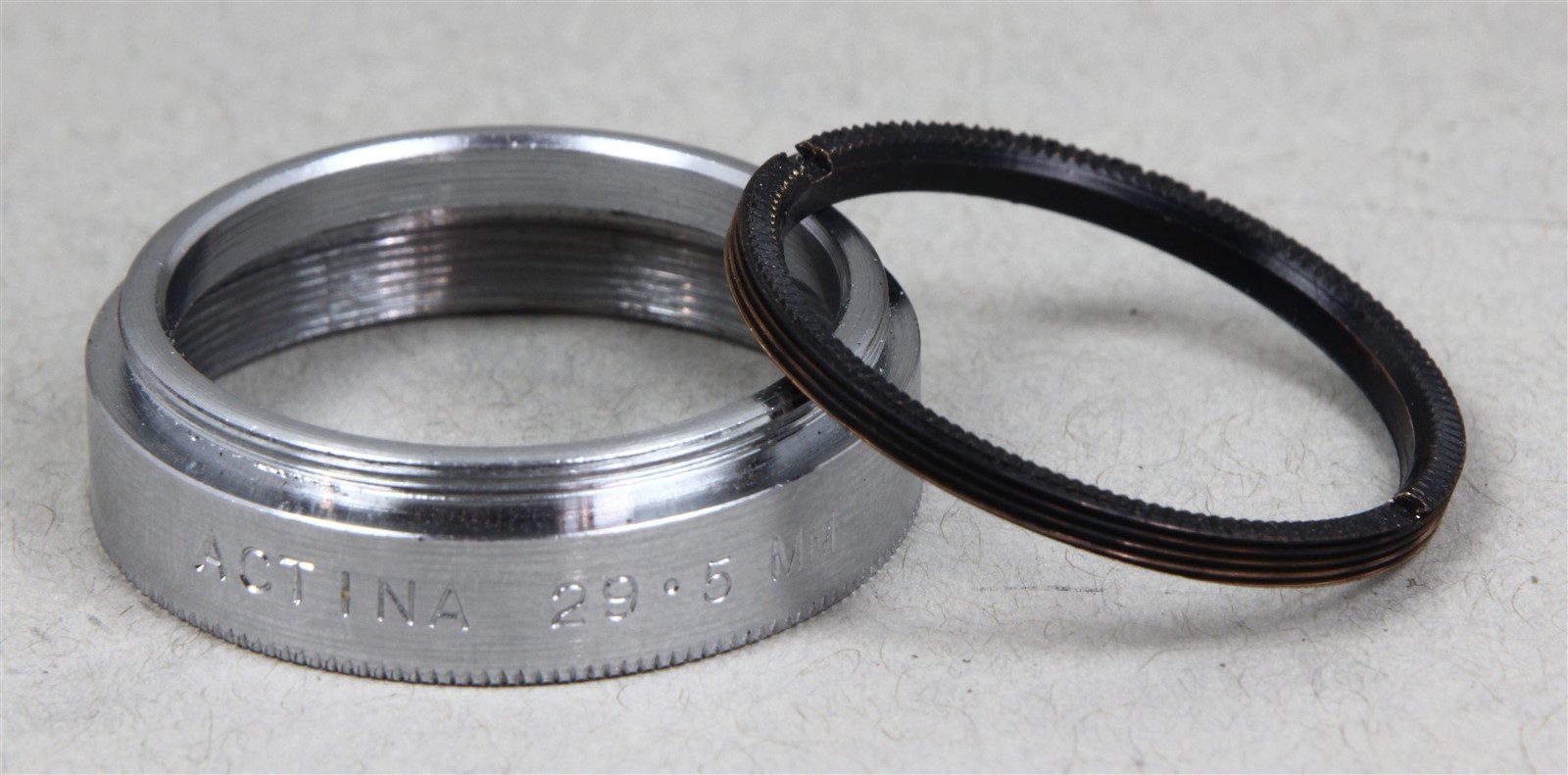 29.5mm Screw-In ACTINA Filter Holder/Adapter Ring (holds 27mm Diameter Filter)