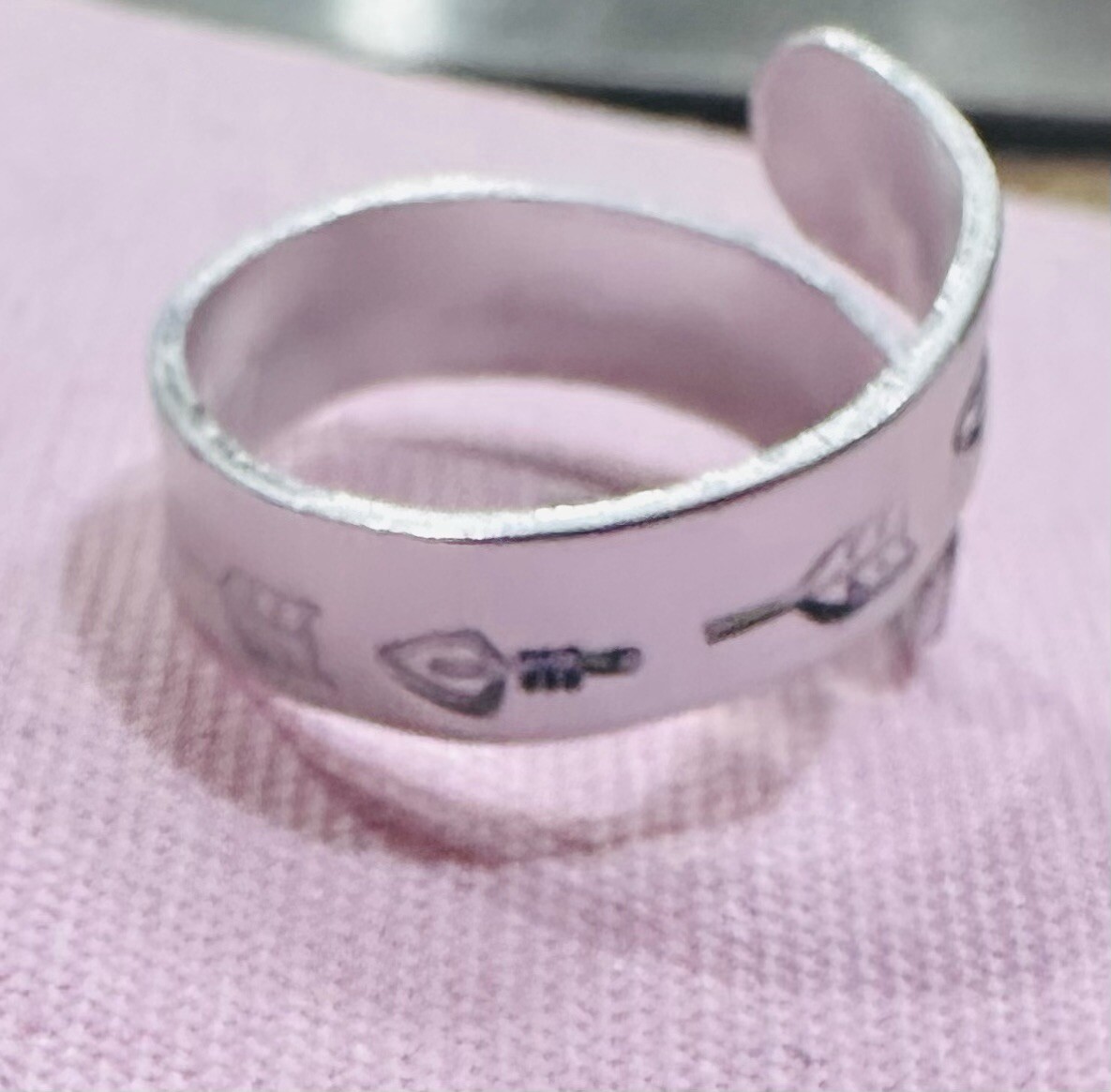 Hand Stamped Adjustable Aluminum Ring With Arrow Theme