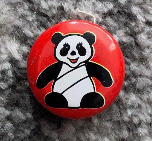Yo-Yo Toy Metal Vintage Original Red Panda China Richard Nixon Souvenir 1970s