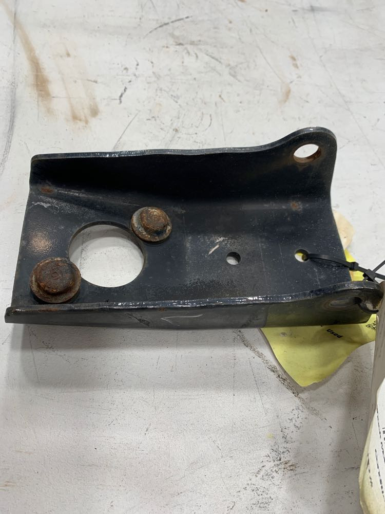 2013 MACK Pinnacle Suspension Bracket (641-11077)