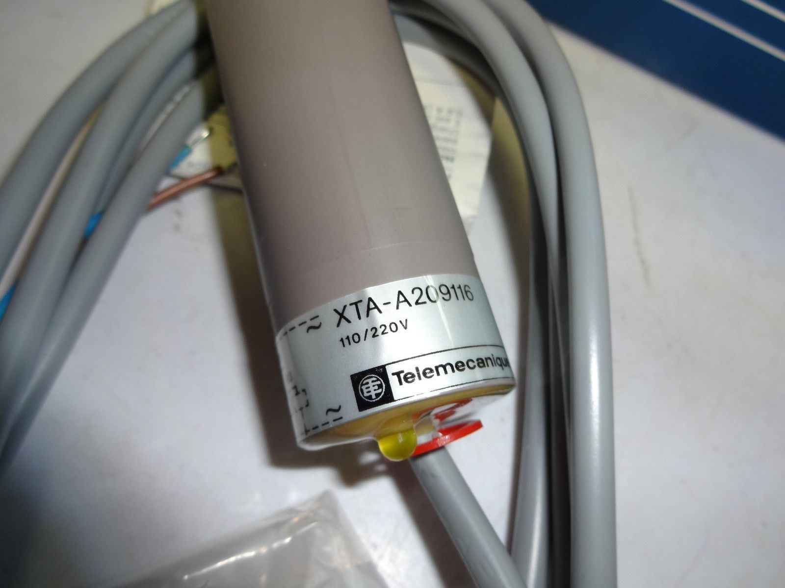 Telemecanique XTA-A209116 Square D 061982 Proximity Switch XTAA209116