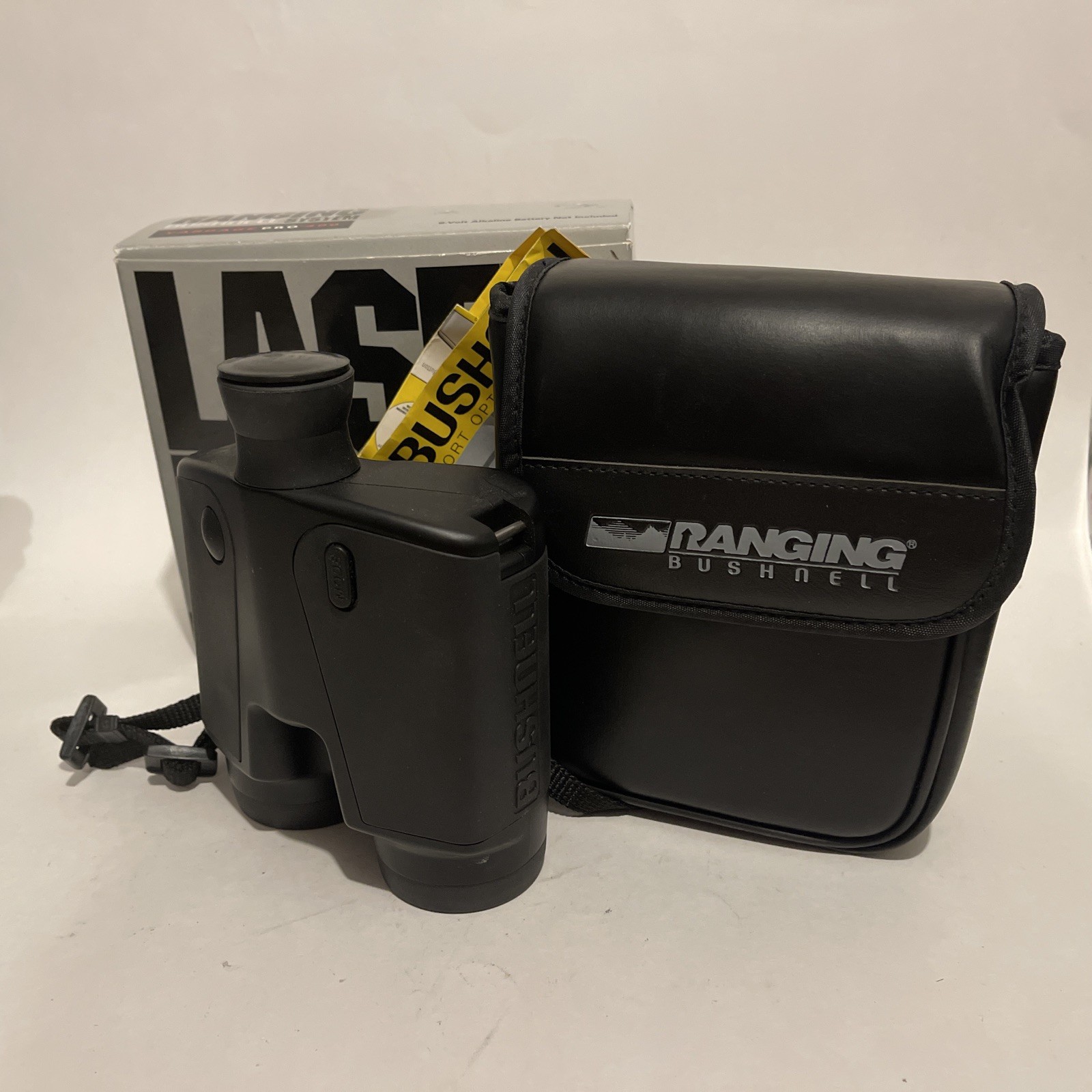 Vintage Bushnell Yardage Pro Laser Range Finder Pro Model 200400 Complete