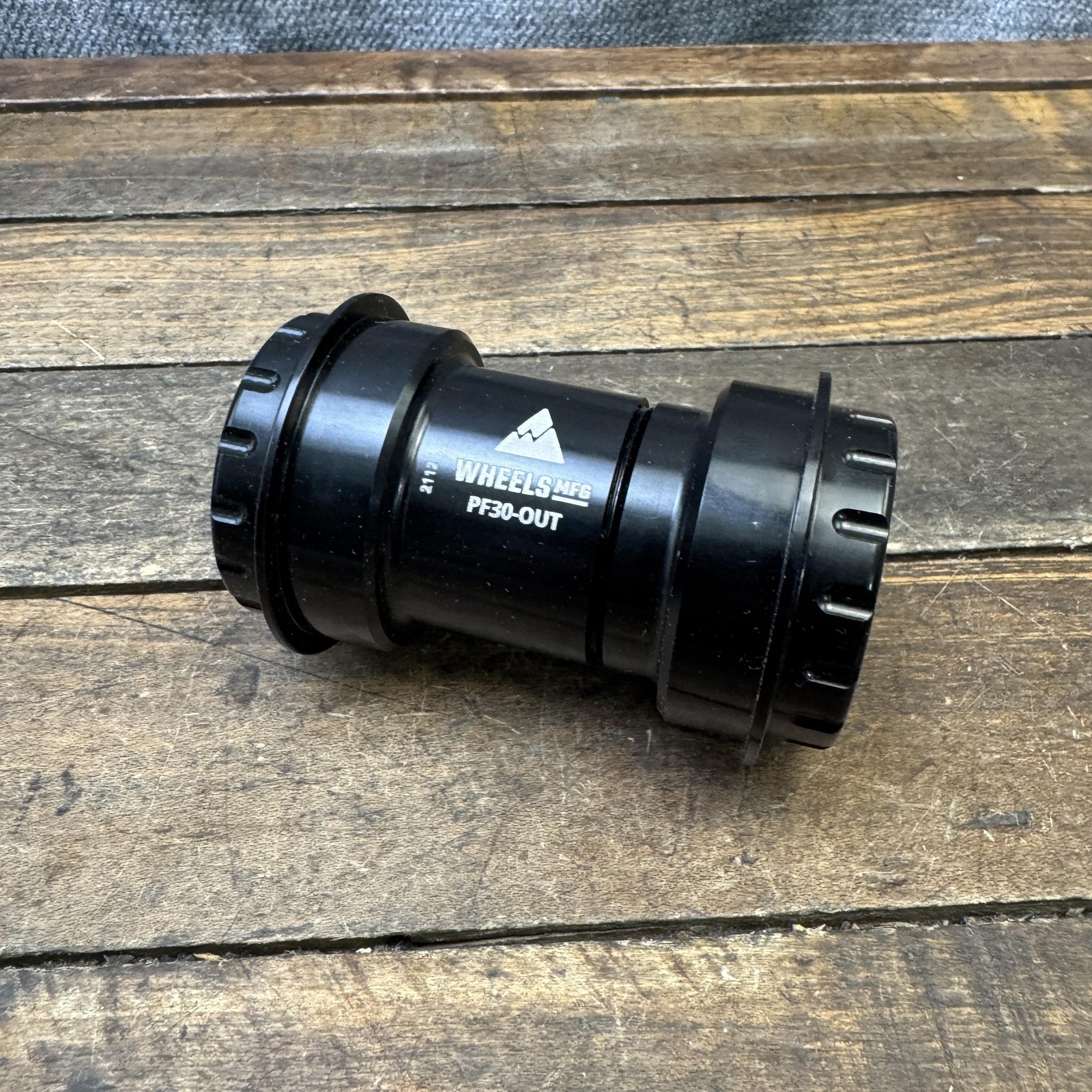Wheels MFG PF30-OUT-15 Bottom Bracket 24mm Threaded Black Ceramic Zero
