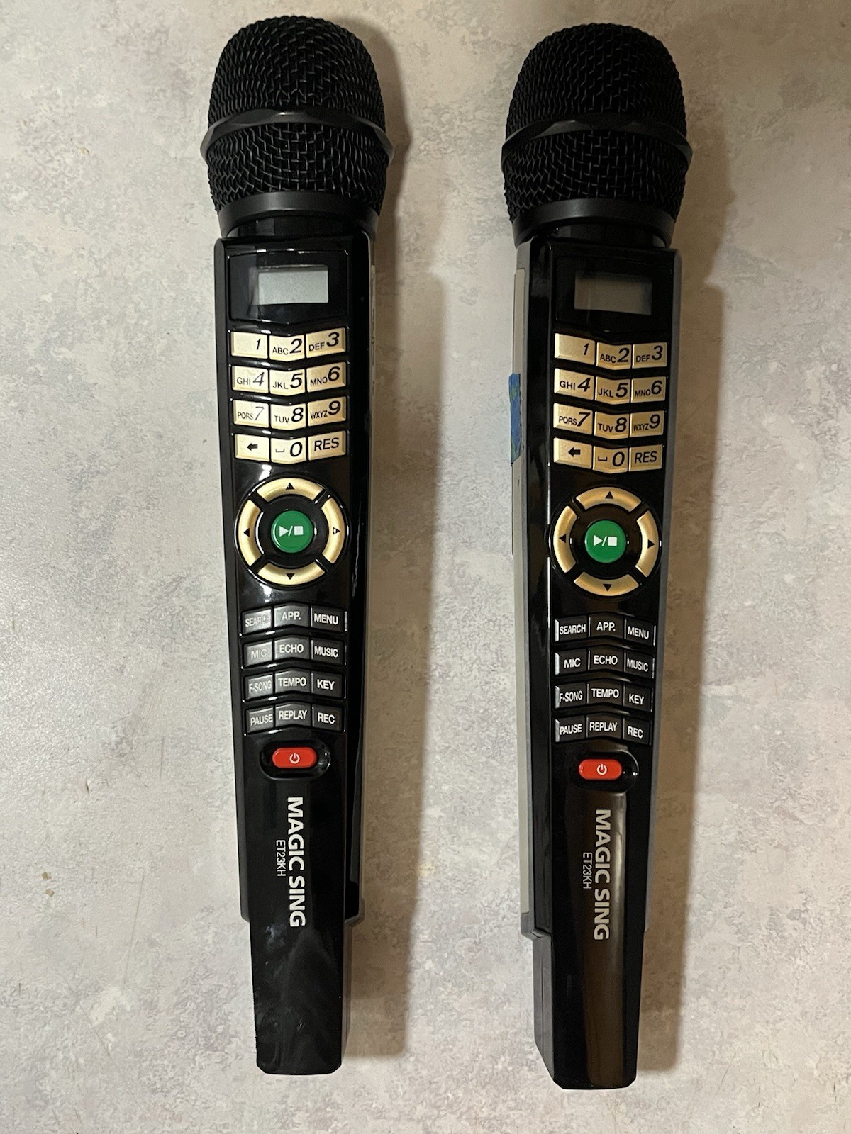 Magic Sing ET23KH Wireless Karaoke System, Missing 1 battery cover, No Cartridge