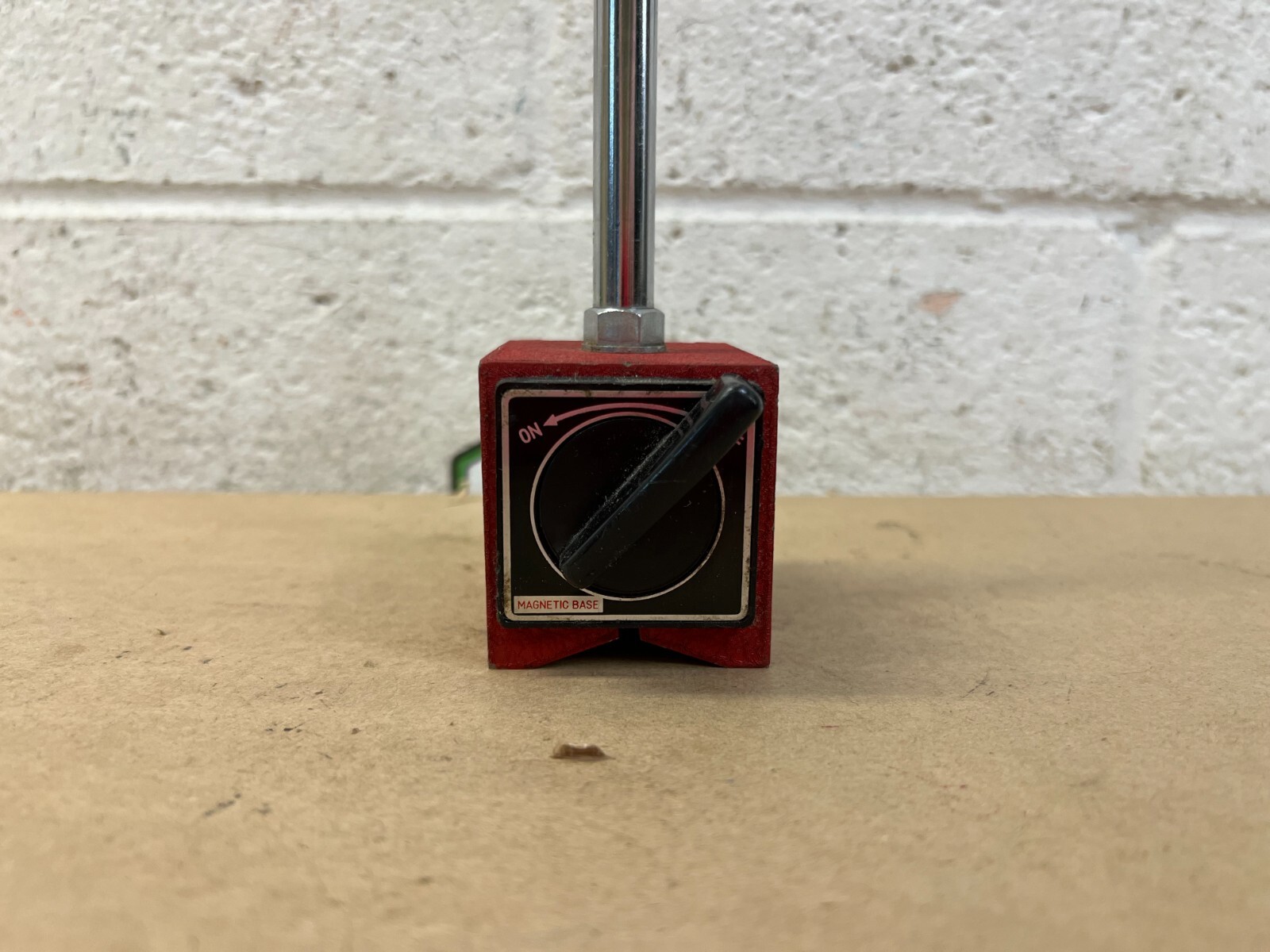 Magnetic Base w/ Fine Adjustment