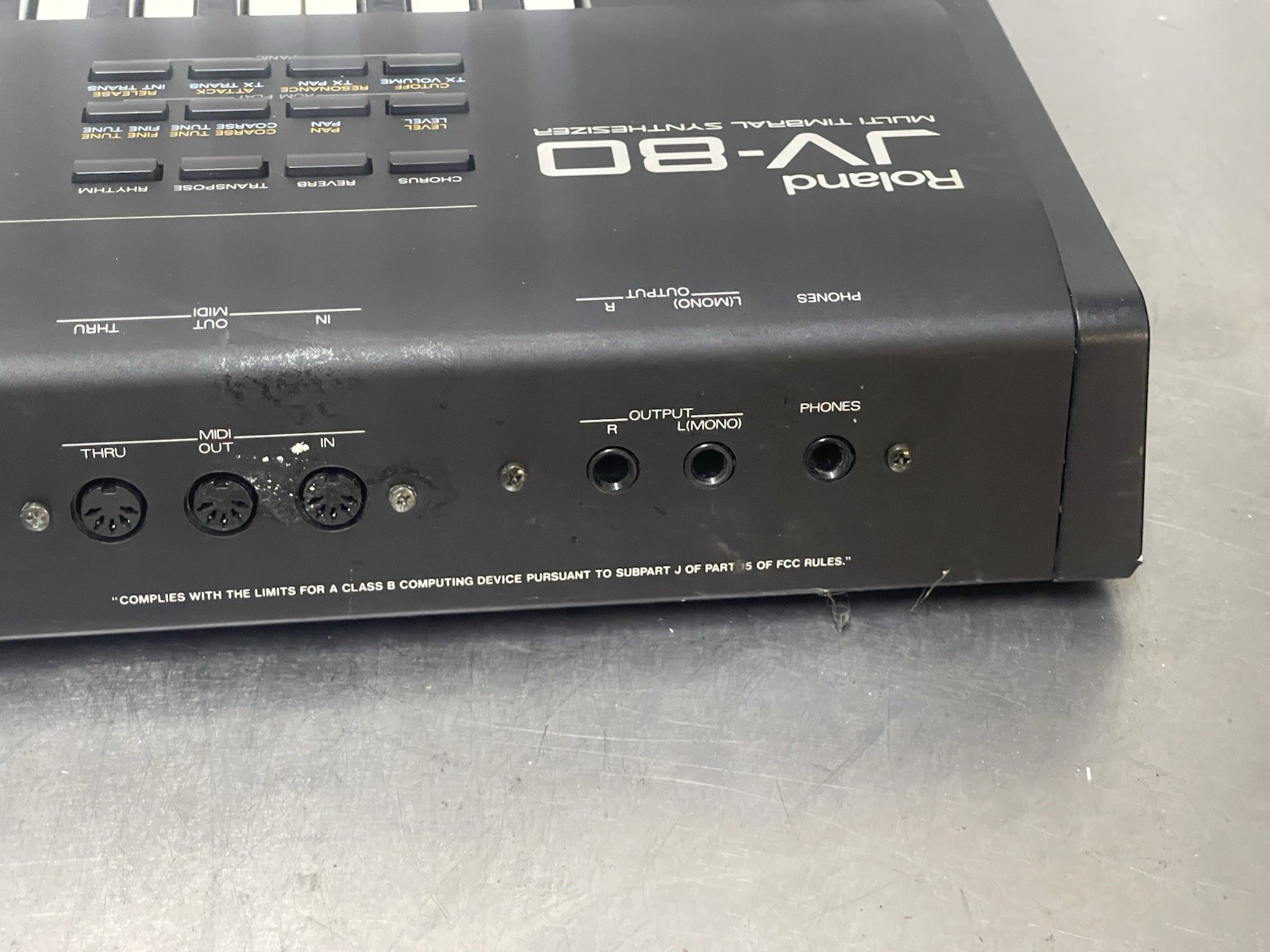 Roland JV 80 MULTI TIMBRAL SYNTHESIZER JV-80 Multi Synthesizer