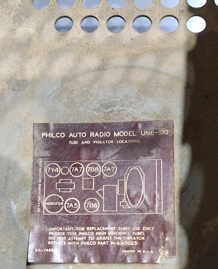 1947 47 Philco Model UN6-100 Under Dash Tube Car Radio~Tested & Powers Up!