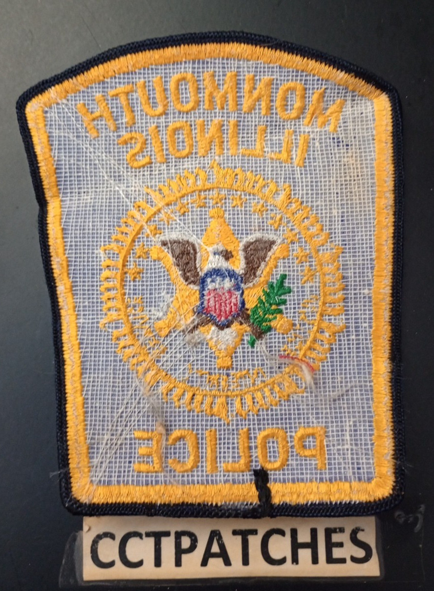 MONMOUTH, ILLINOIS POLICE SHOULDER PATCH IL