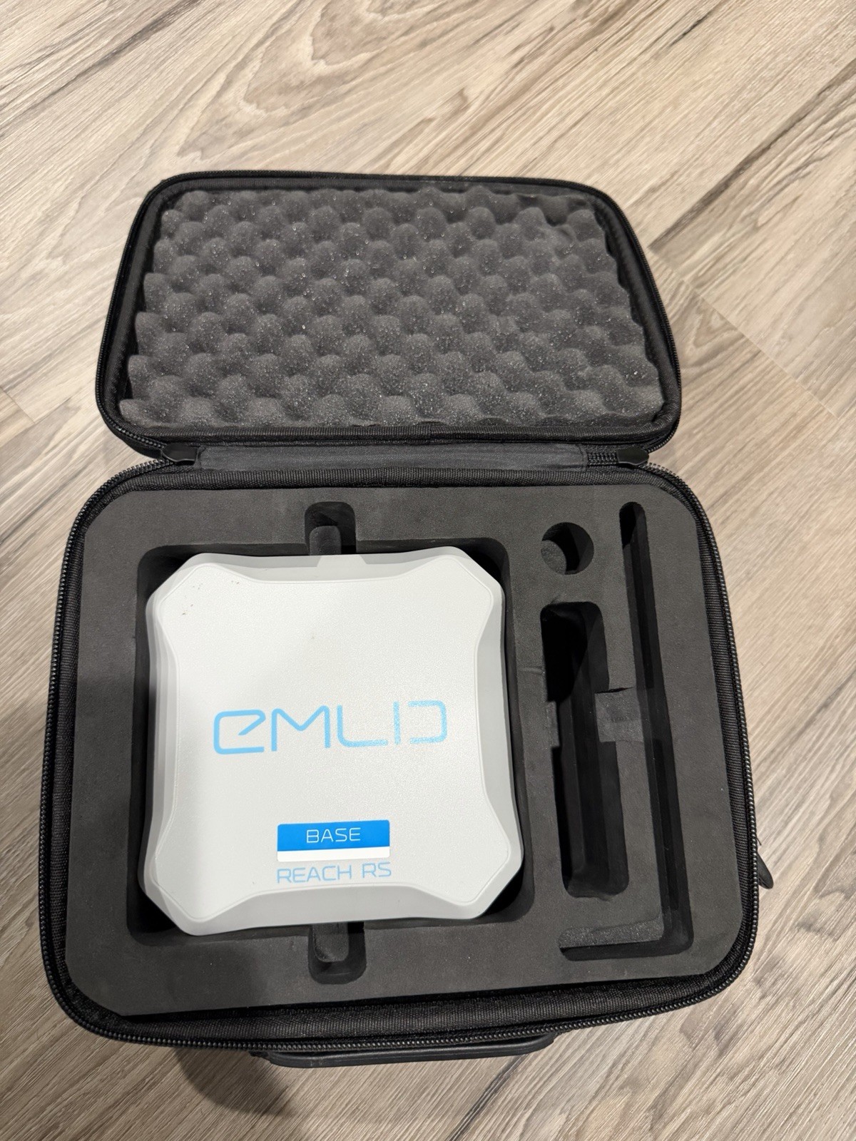 EMLID REACH RS GNSS RECEIVER BASE/ROVER KIT WITH CARRY CASE