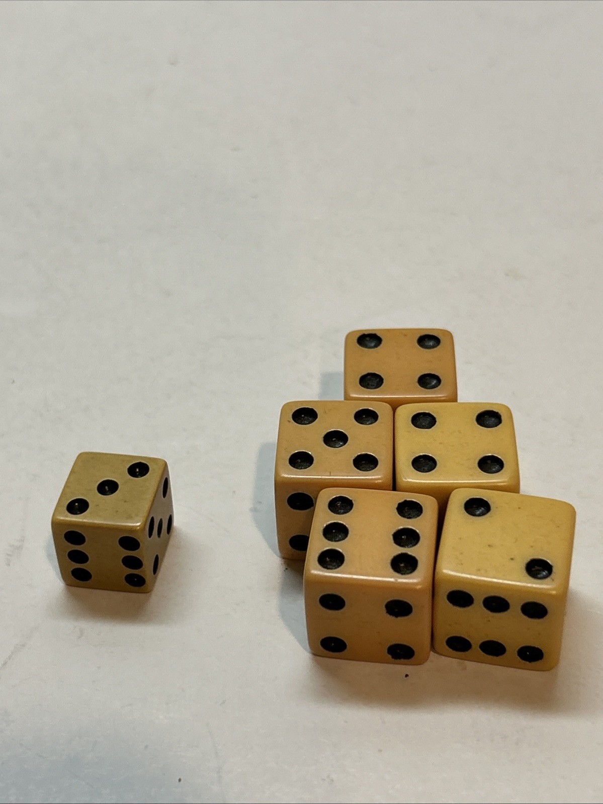 6  Vintage 1/2 " -  5/8" Gaming Dice Cream Ivory Color Antique White Resin