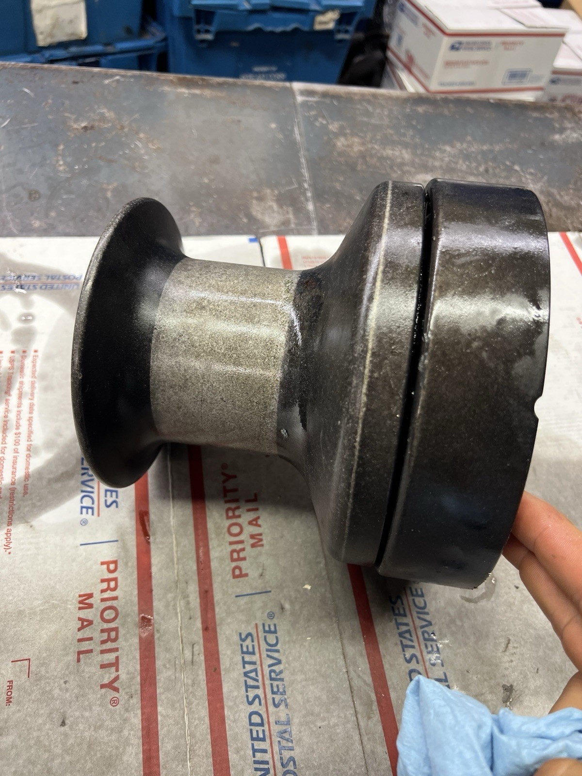 Barient 28 sailboat winch