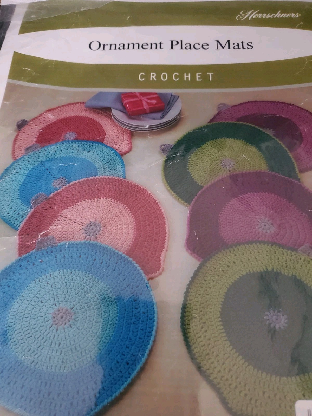 HERRSCHNERS ORNAMENT PLACEMATS PATTERN