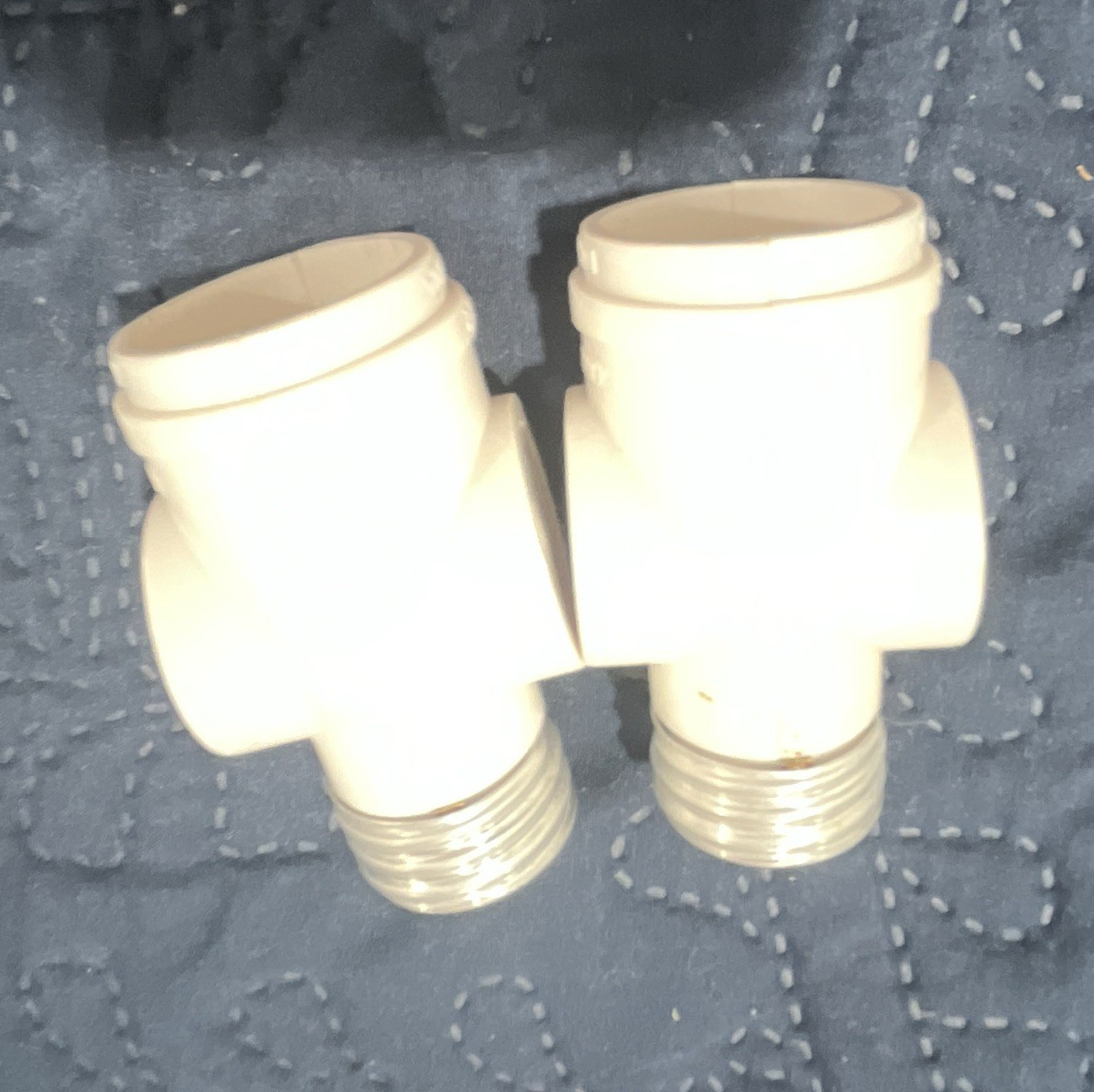 2-Pack White E26 Screw Base Bulb Socket Splitter Adapter, Plastic