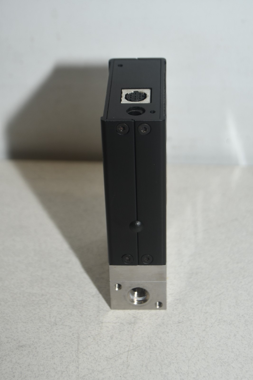 ^ Alicat M-10SLPM-D Flow Controller #X8339