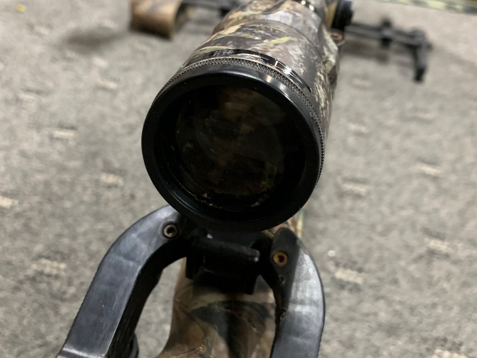Tenpoint Phantom CLS Crossbow w/ Acu-Draw Cocking Device Scope & Quiver - Nice!