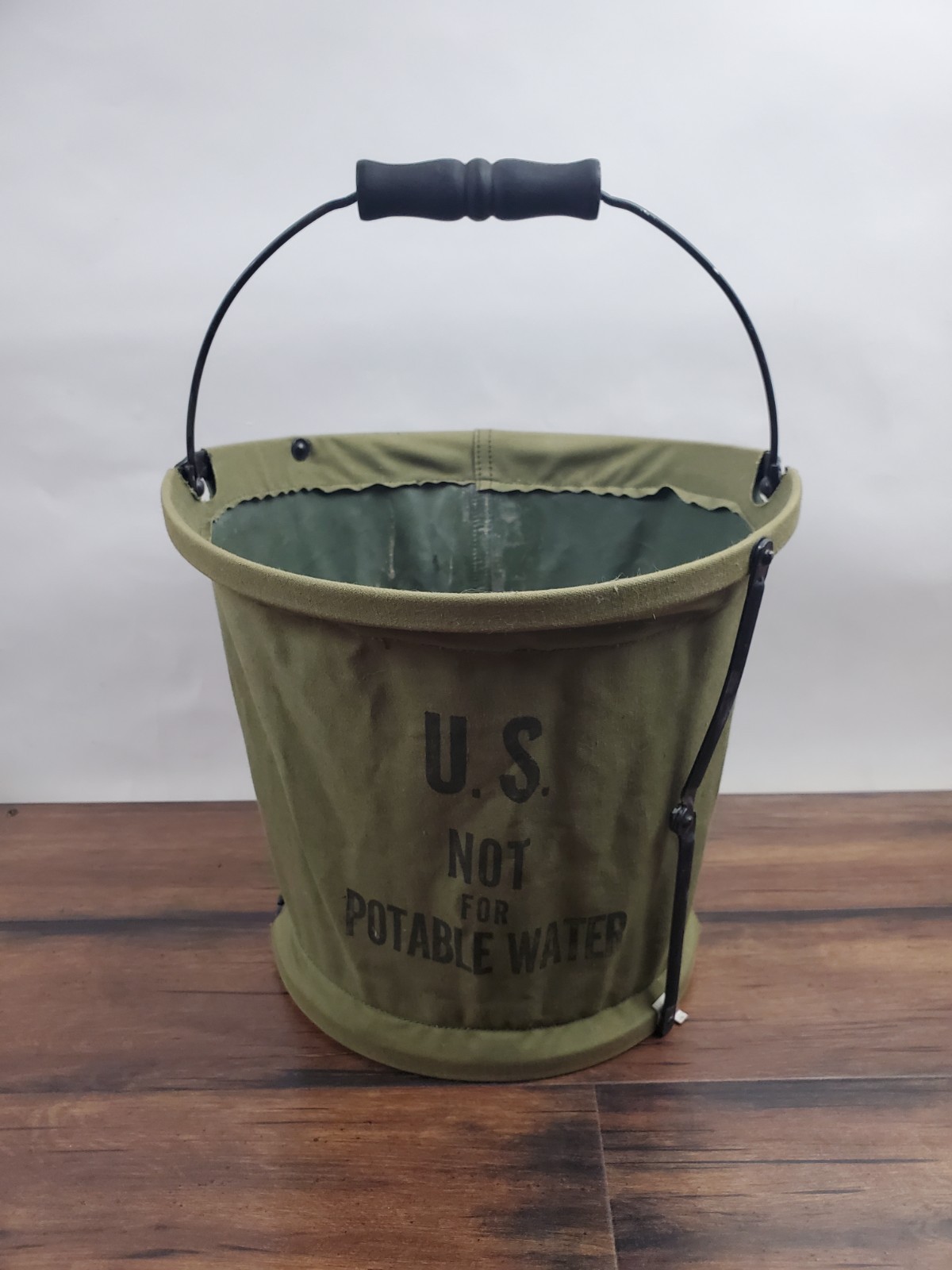 Vtg 1987 US Military 10qt Bucket Collapsible Pail w/ Handle