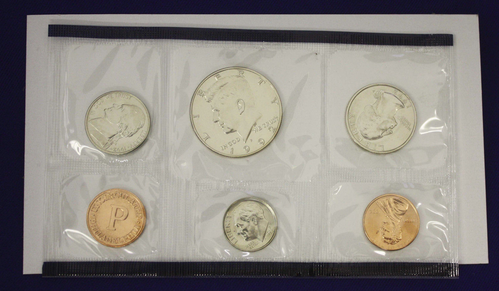 100 - 1992  MINT SET AS ISSUED BY U.S. MINT.   No Envelope.    As Pictured