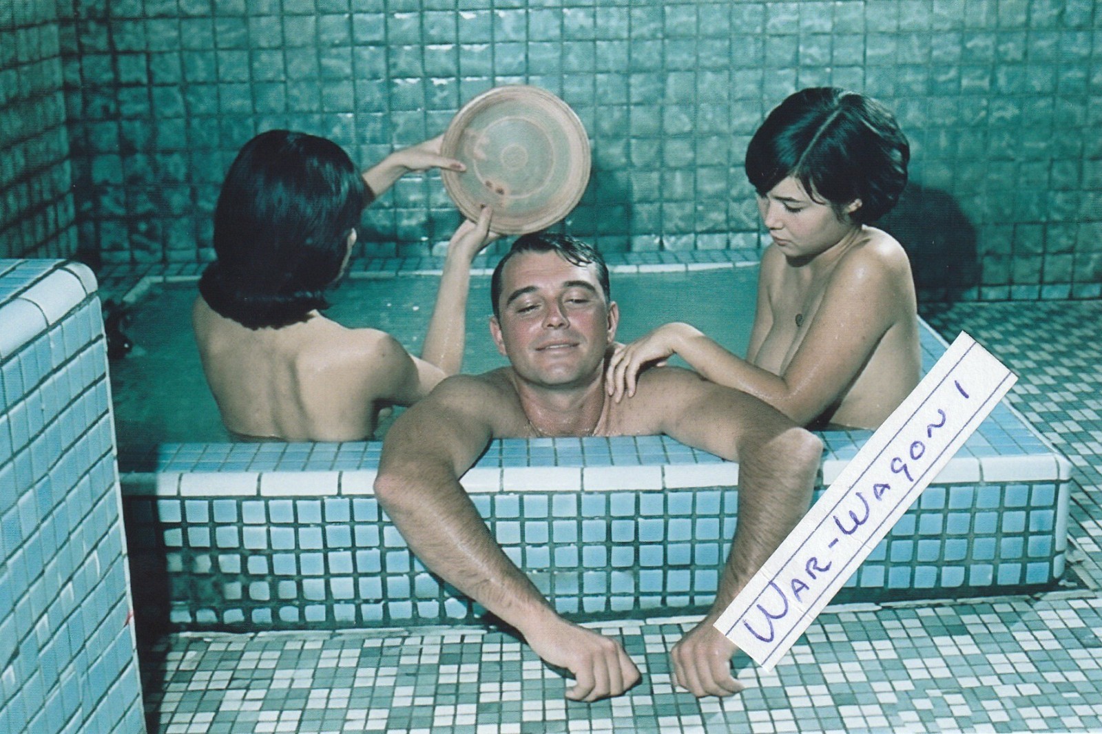 Vietnam  War  Photos -- . Saigon Ladys....