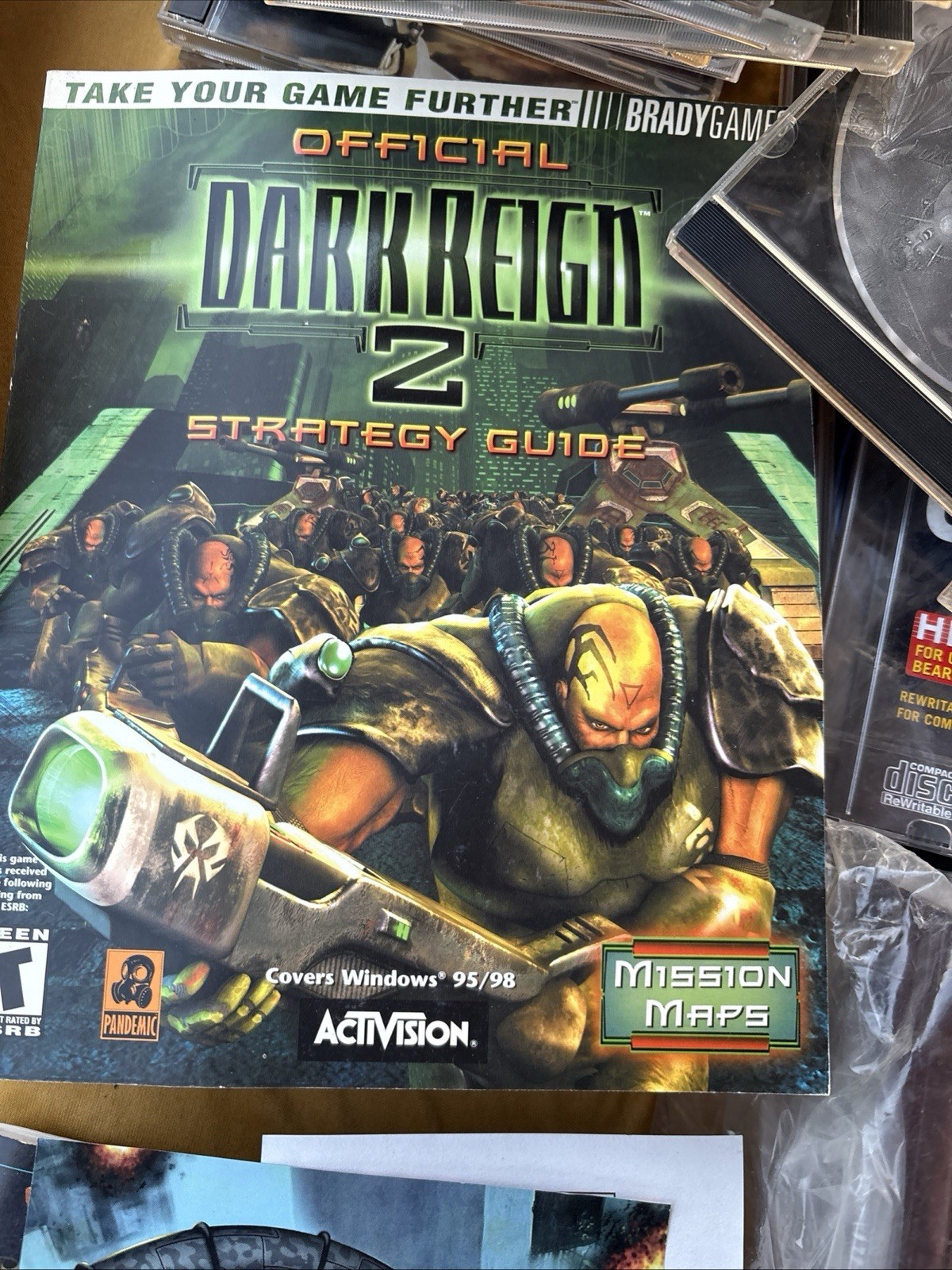 Dark Reign 2 Strategy Guide (Brady Games) Activision / Windows 95, 98