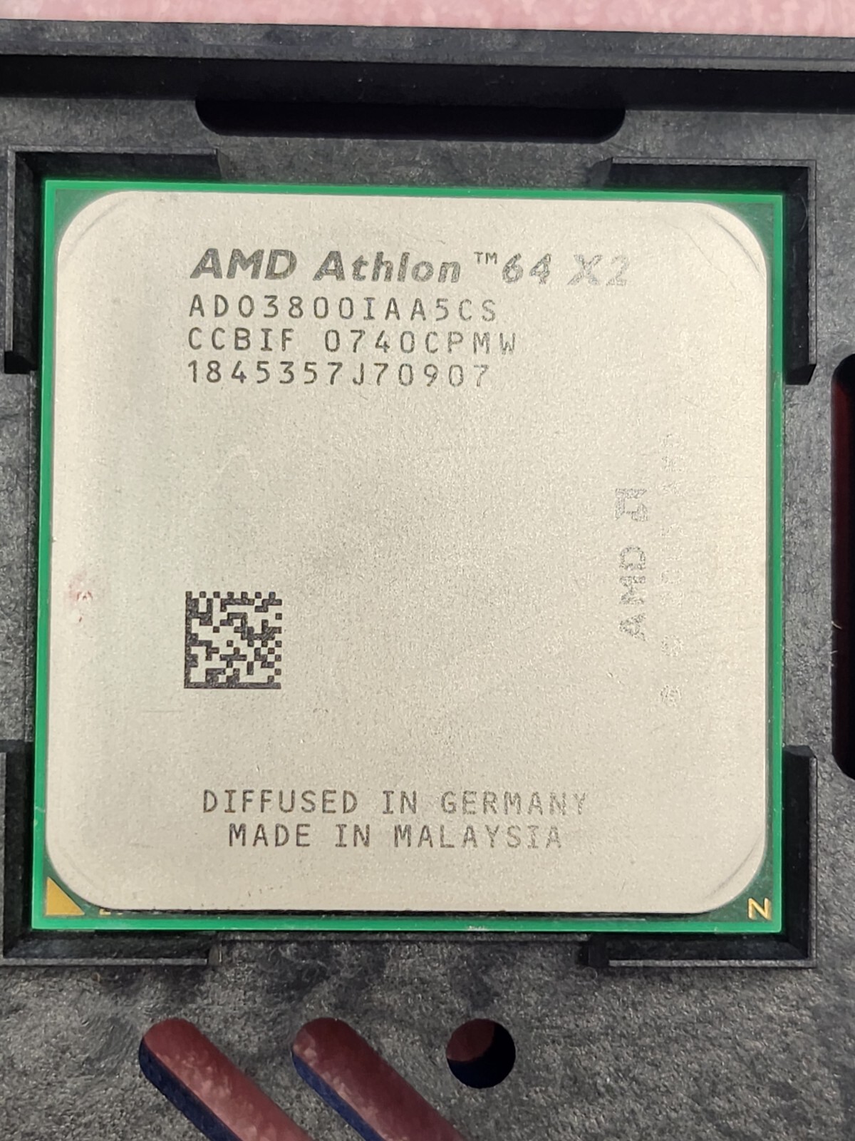AMD Athlon 64x2 1.9 or 2.0Ghz Dual Core SOCKET AM2 Gold Pin Desktop CPU Vintage