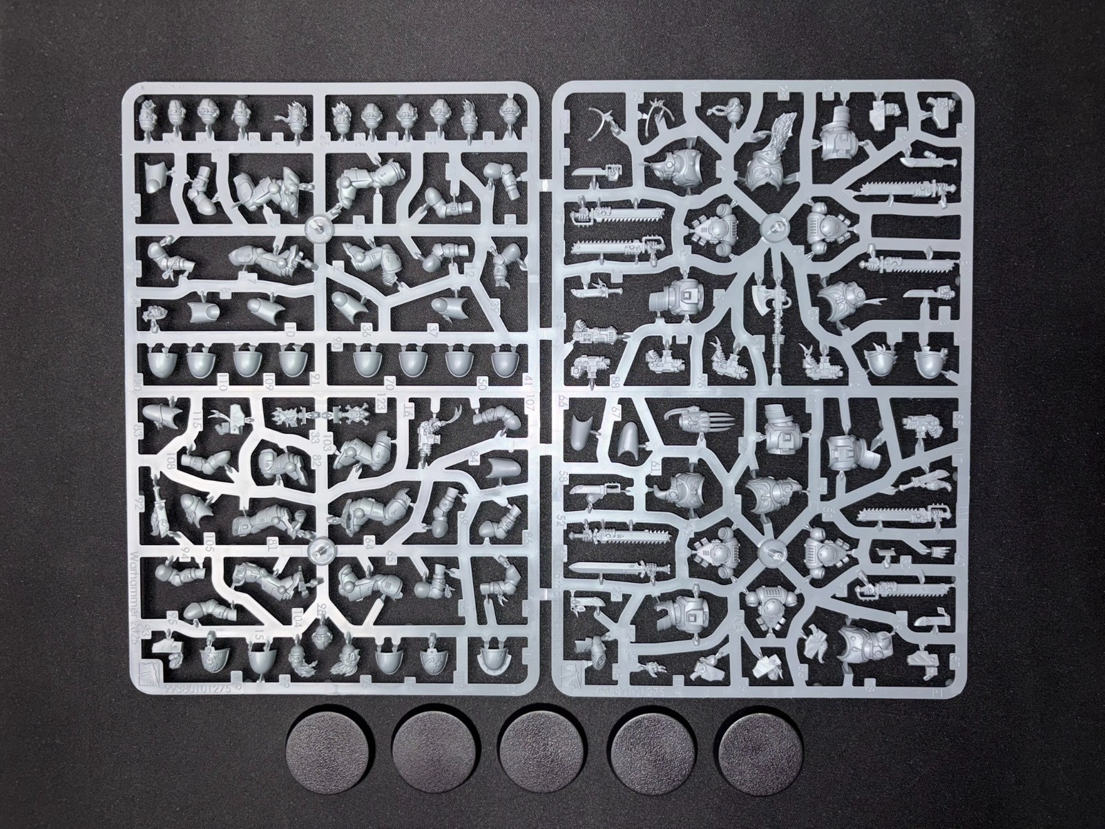 Blood Claws (x5) - Space Wolves - Warhammer 40K - New On Sprue