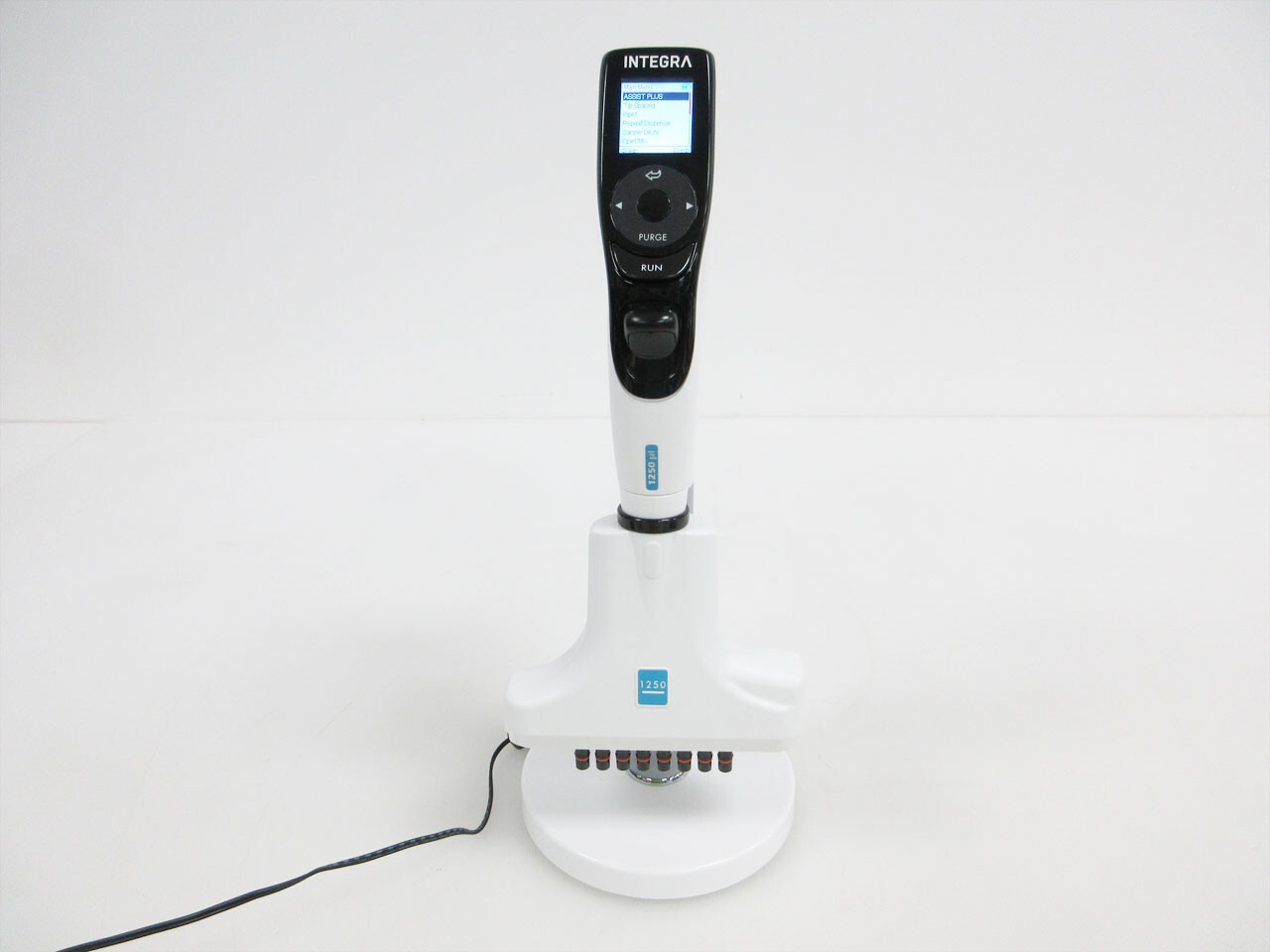 INTEGRA VOYAGER 4724 8 CHANNEL 1250 uL DIGITAL PIPETTE & 4210 CHARGING STAND