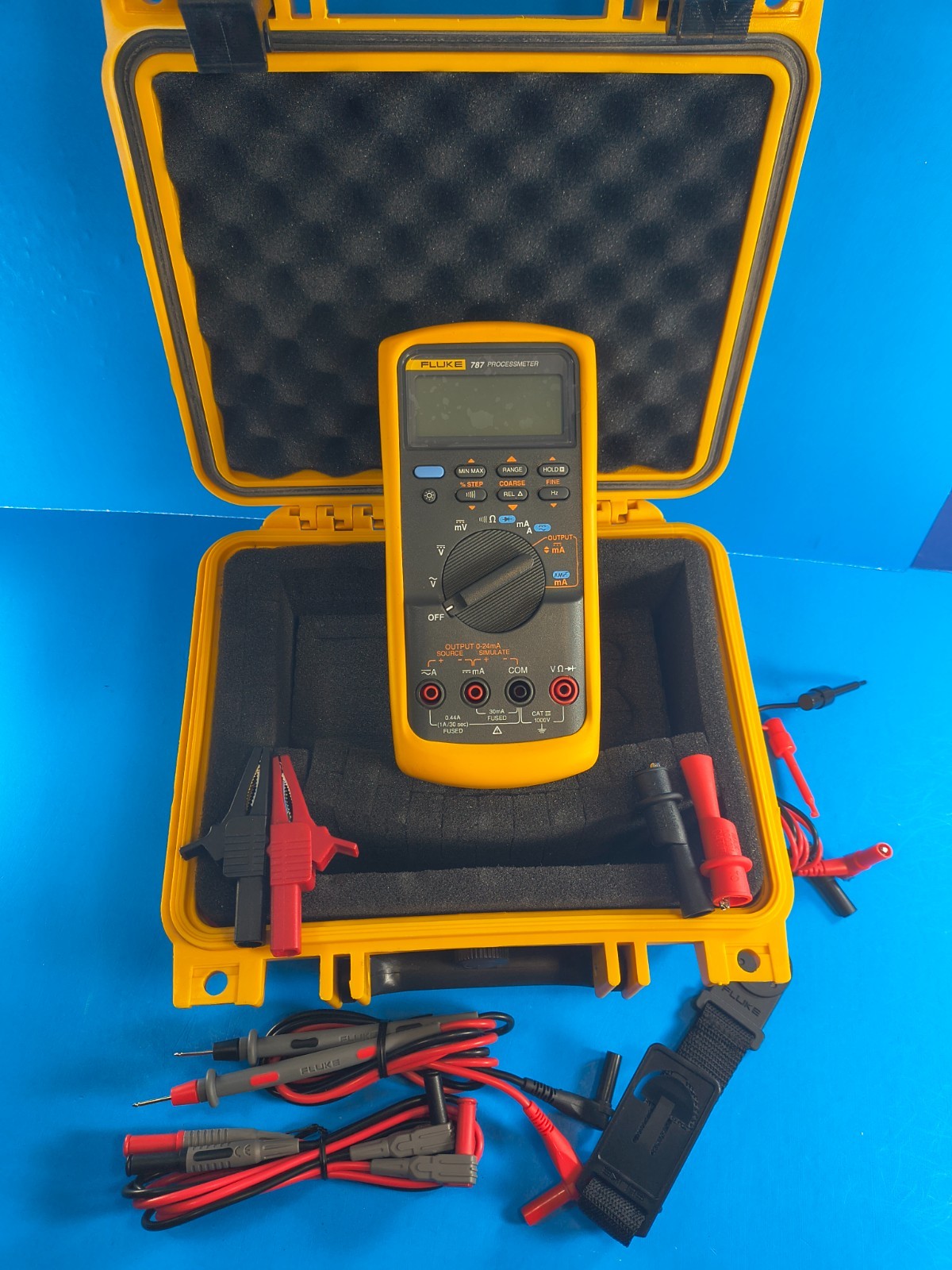Fluke 787 ProcessMeter Calibrator Meter Multimeter