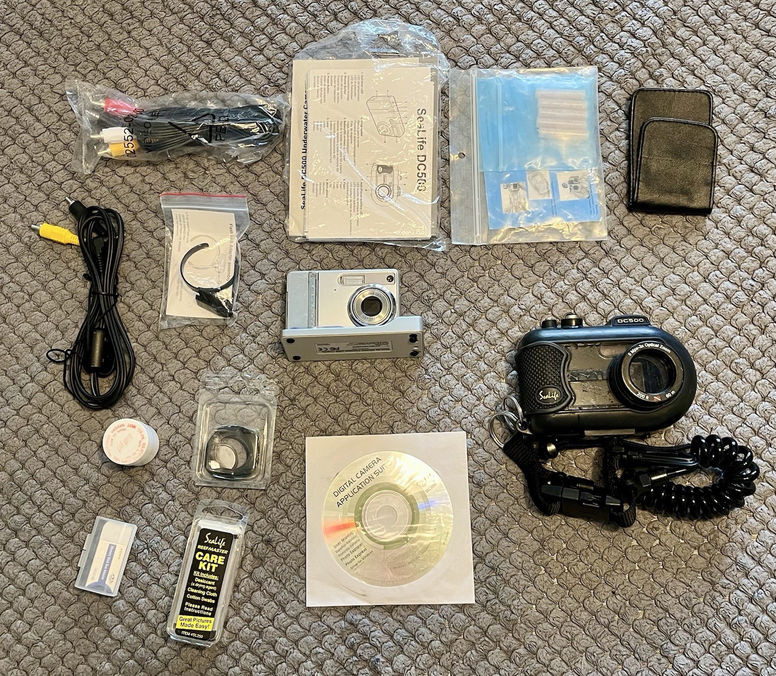 SeaLife Underwater Camera and Accessories DC500