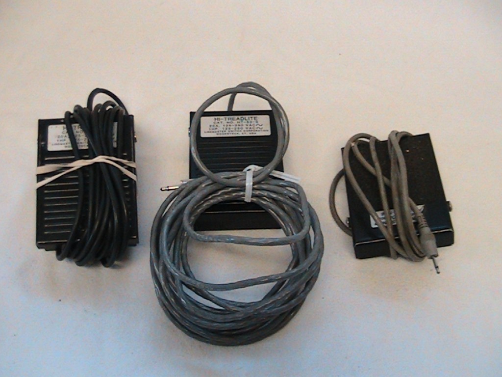 3 USED FOOT SWITCHES 2 HI-TREADLITE HT-52-S 1 MICRORIDGE