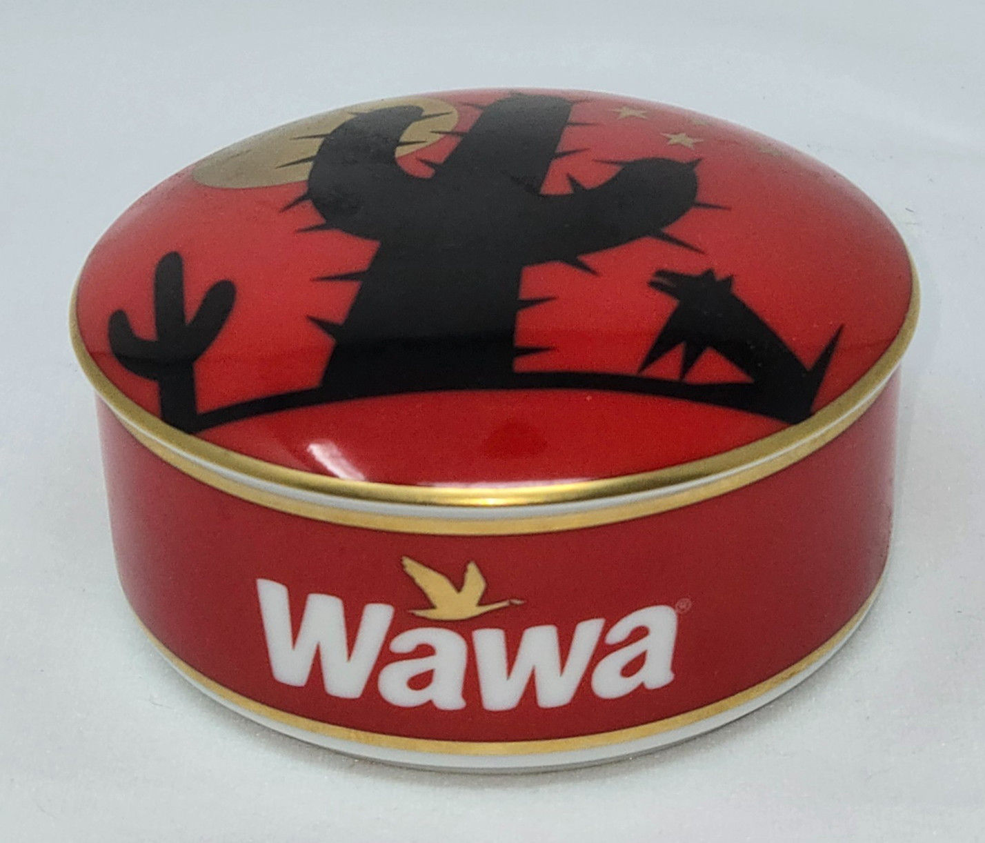 WAWA BY TIFFANY & CO. 2003 RED DESERT CACTUS WOLF CERAMIC BOX CONTAINER JAPAN