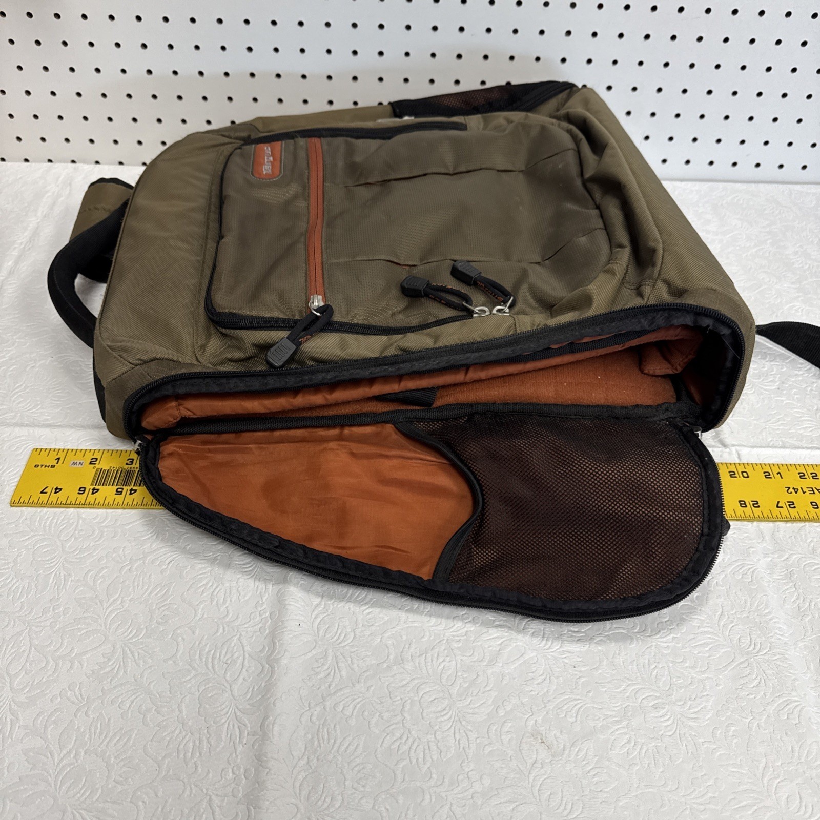 Targus Laptop Backpack Olive Green Water Resistant Multiple Pockets
