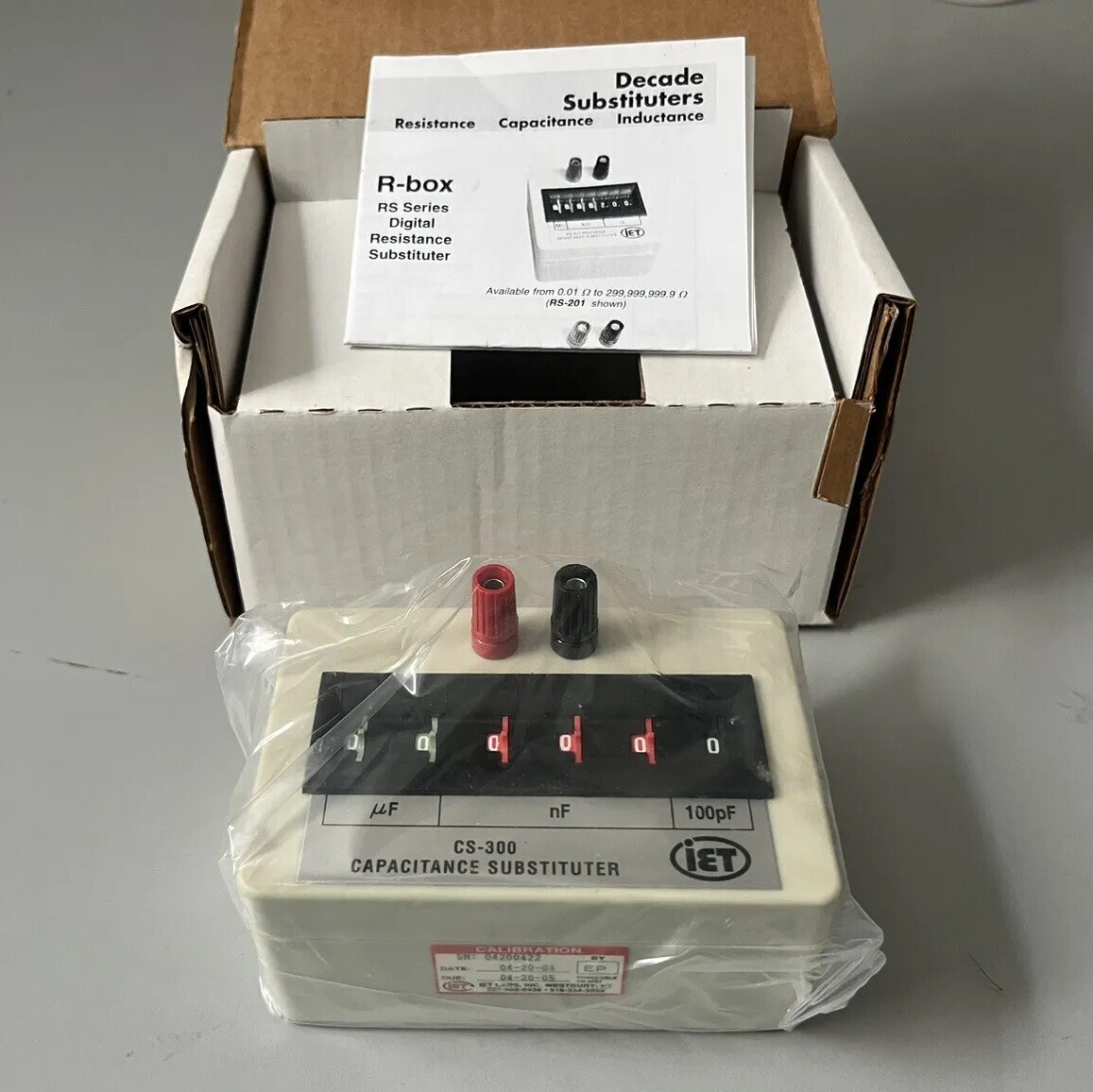 BRAND NEW IET LABS CS-300 CAPACITANCE RS SERIE DIGITAL RESISTANCE SUBTITUTER