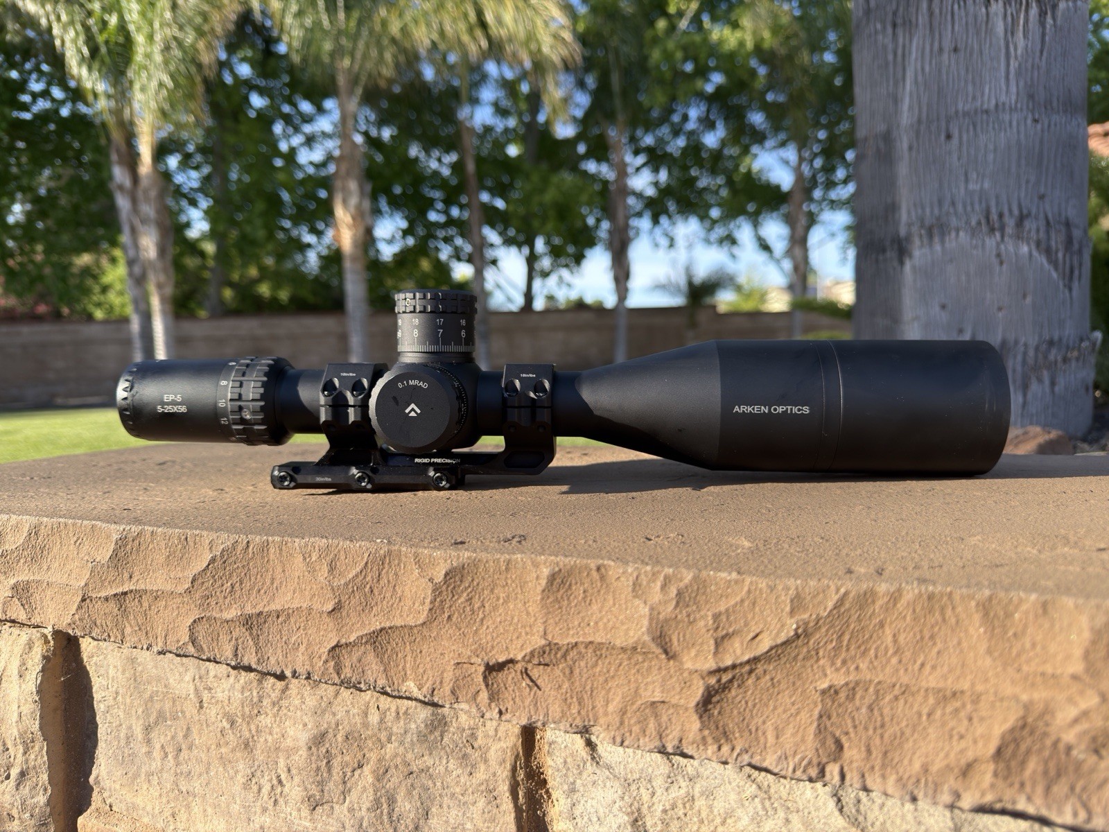 Arken Optics EP-5 5-25X56 FFP Scope – Illuminated VPR MIL Reticle (EP5-5251VPR)