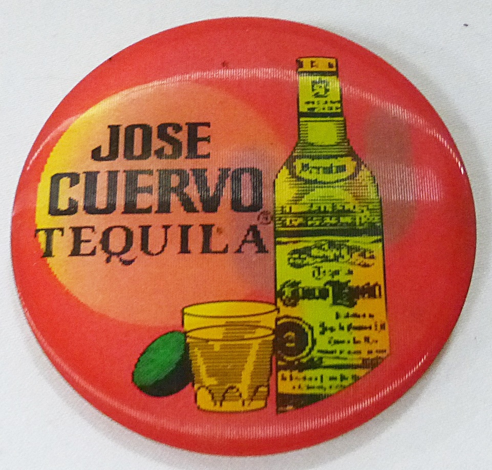 Vintage jose cuervo tequila 1988 hologram moving picture button pin badge
