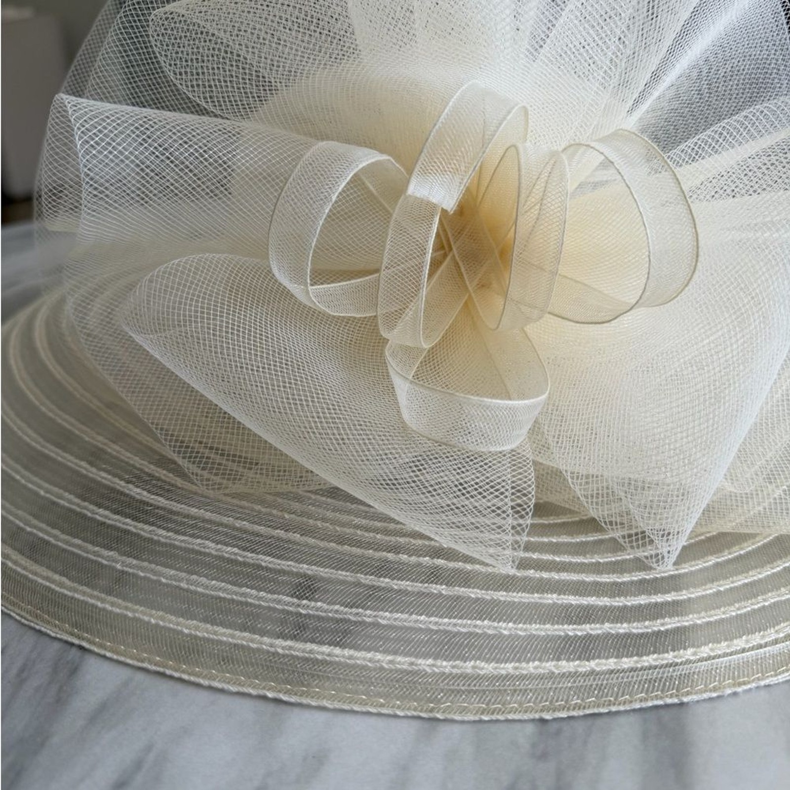 Bellisima Elegant Cream Derby Sun Hat with Bow Adjustable NWT