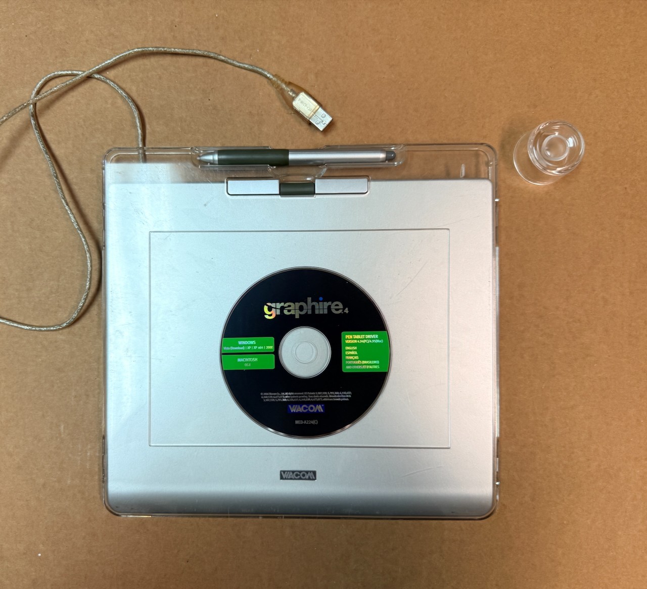 Wacom Graphire Digital Drawing Graphics Tablet With Pen Model  CTE-640 Silver