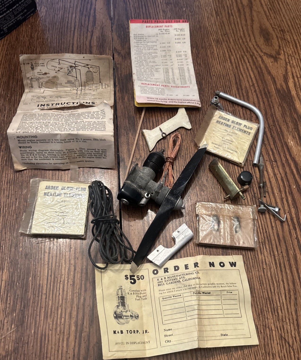 ARDEN Ignition Model Airplane Engine Glow Plugs Manuals Extras VTG FOR PARTS REA