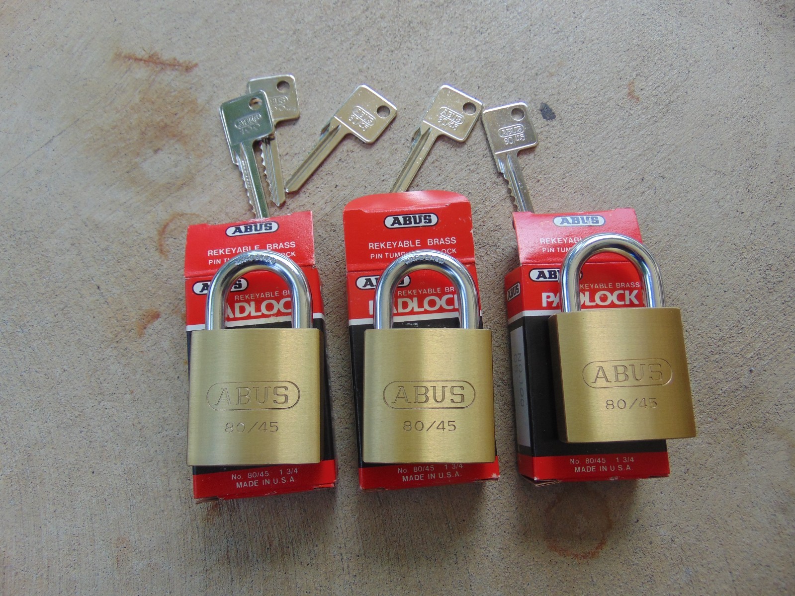 3 NEW ABUS PADLOCK WITH   5 KEYS  6 PIN YALE    LOCKSMITH