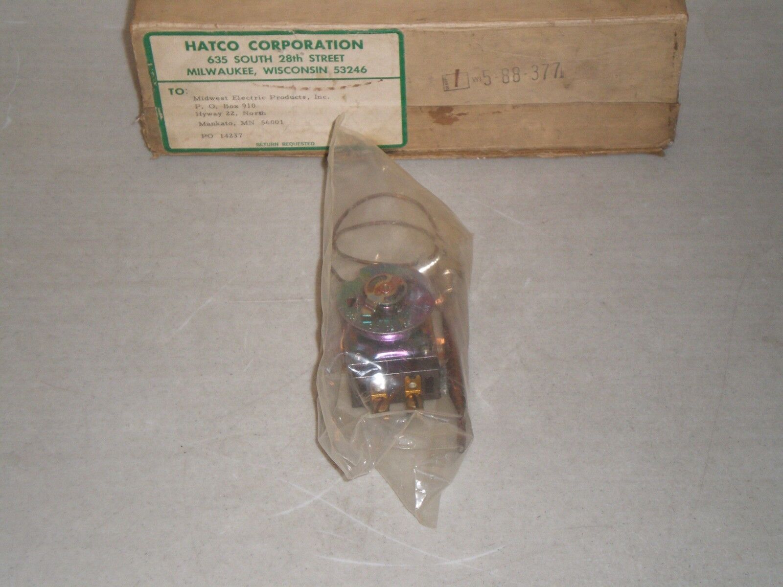New! Robertshaw S-5-12 Temperature Control SPST 12" Cap. 100-200 Degree