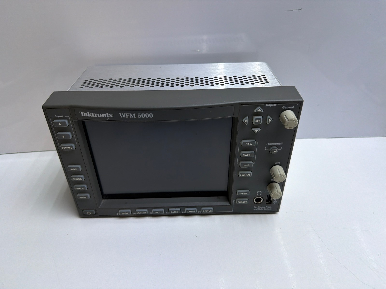 Tektronix wfm5000 HD/SD  waveform vectorscope without Adapter