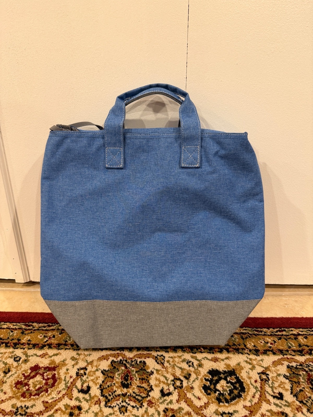 LocknLock Blue and Gray Insulated Tote Bag