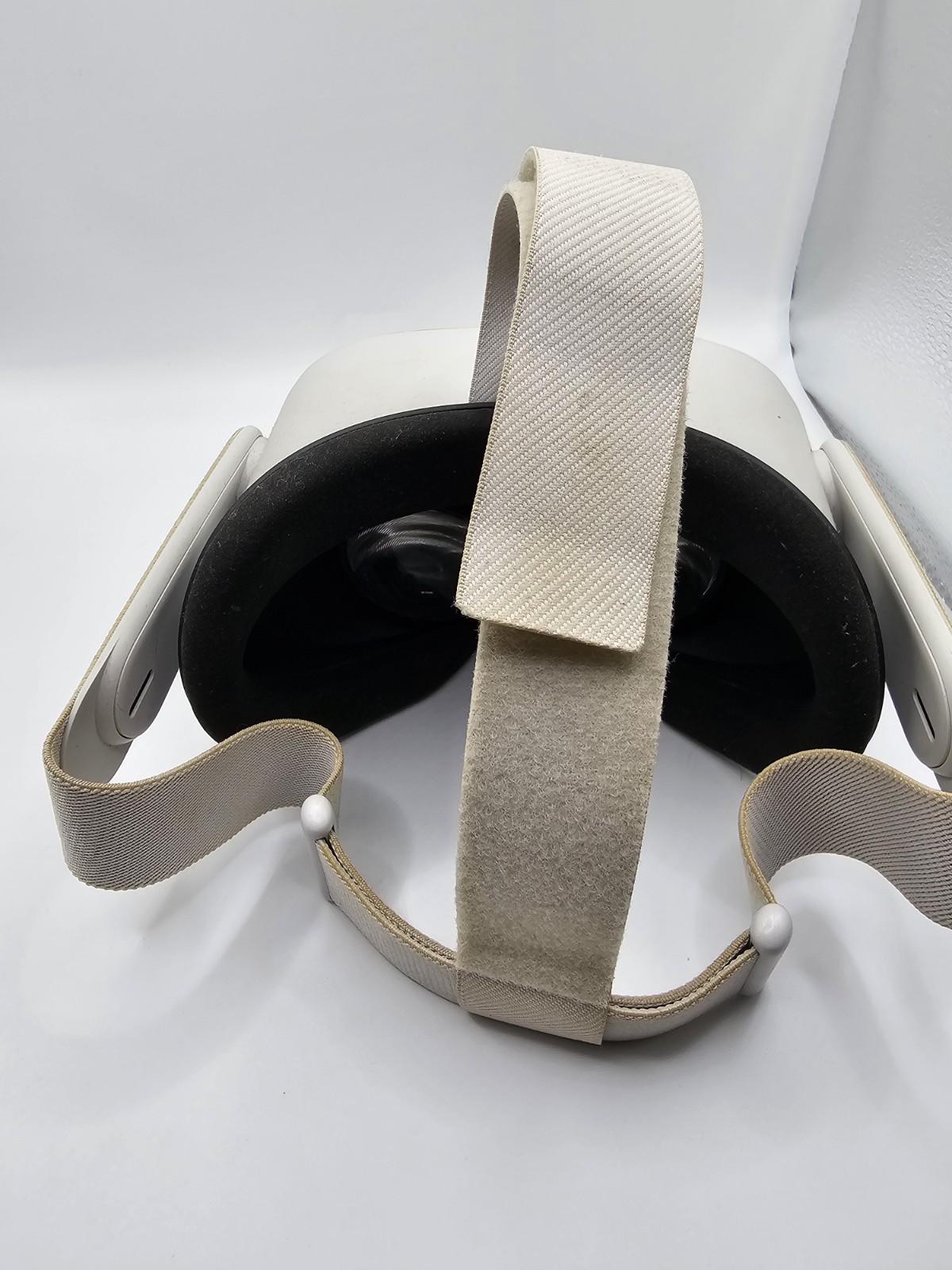 Meta Oculus Quest 2 128GB Standalone VR Headset - White