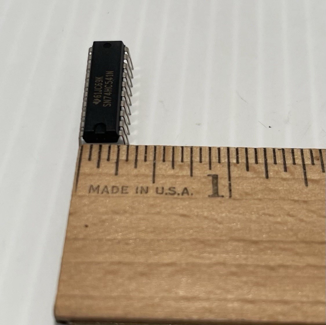 Texas Instruments Semi SN74HC541N